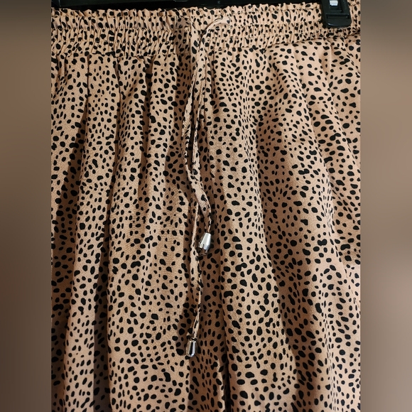 Loose Fit Cheetah Dress Pants - Picture 2 of 5